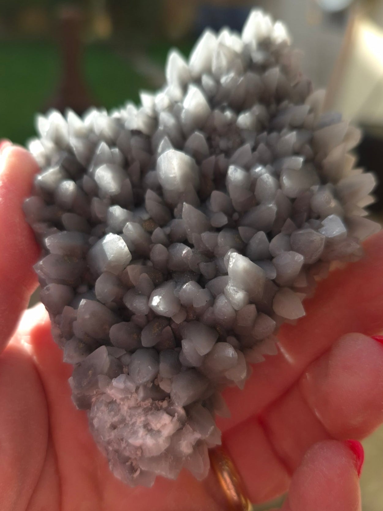 Phantom calcite