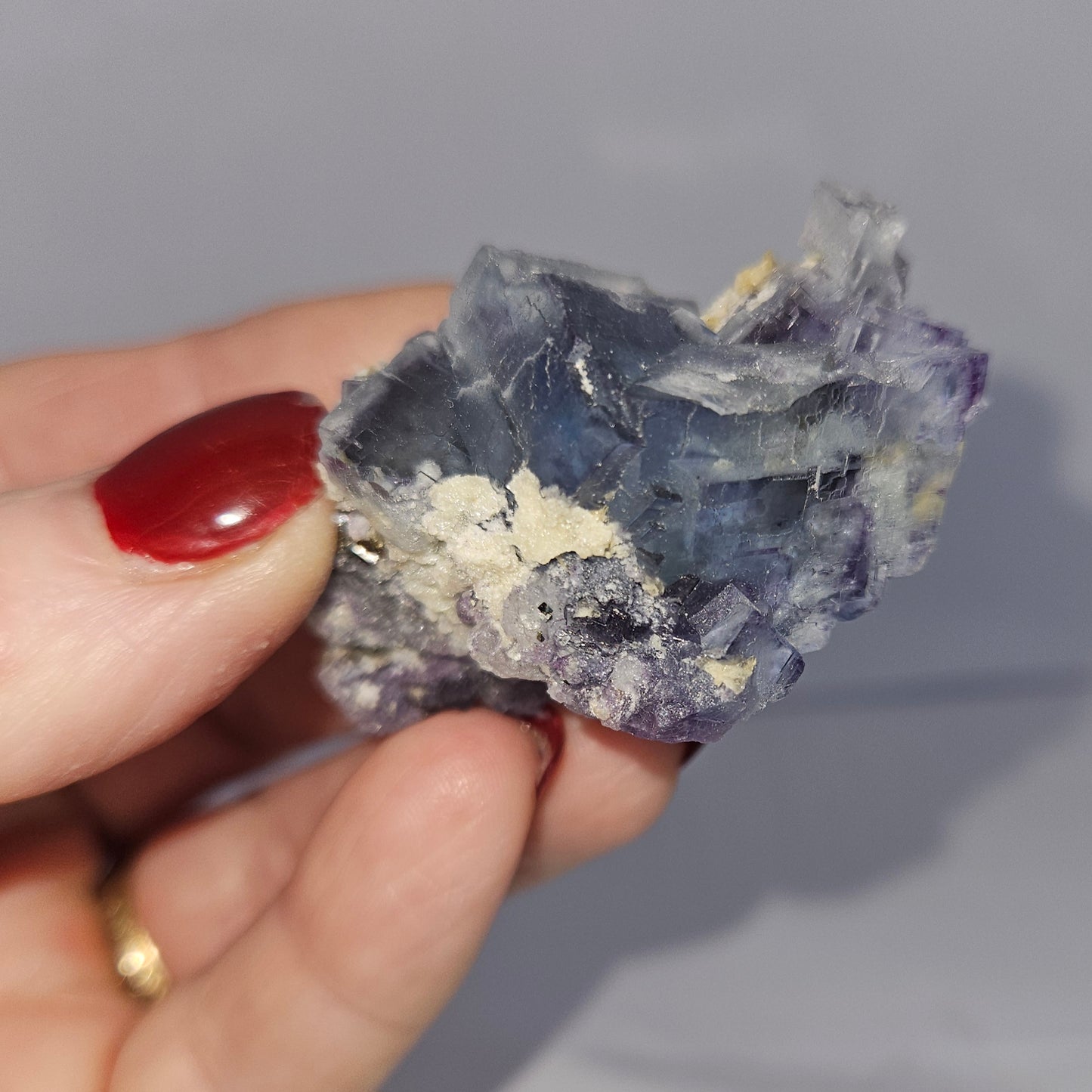 YGX fluorite specimen