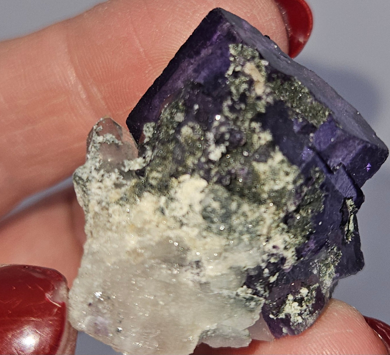 YGX fluorite specimen