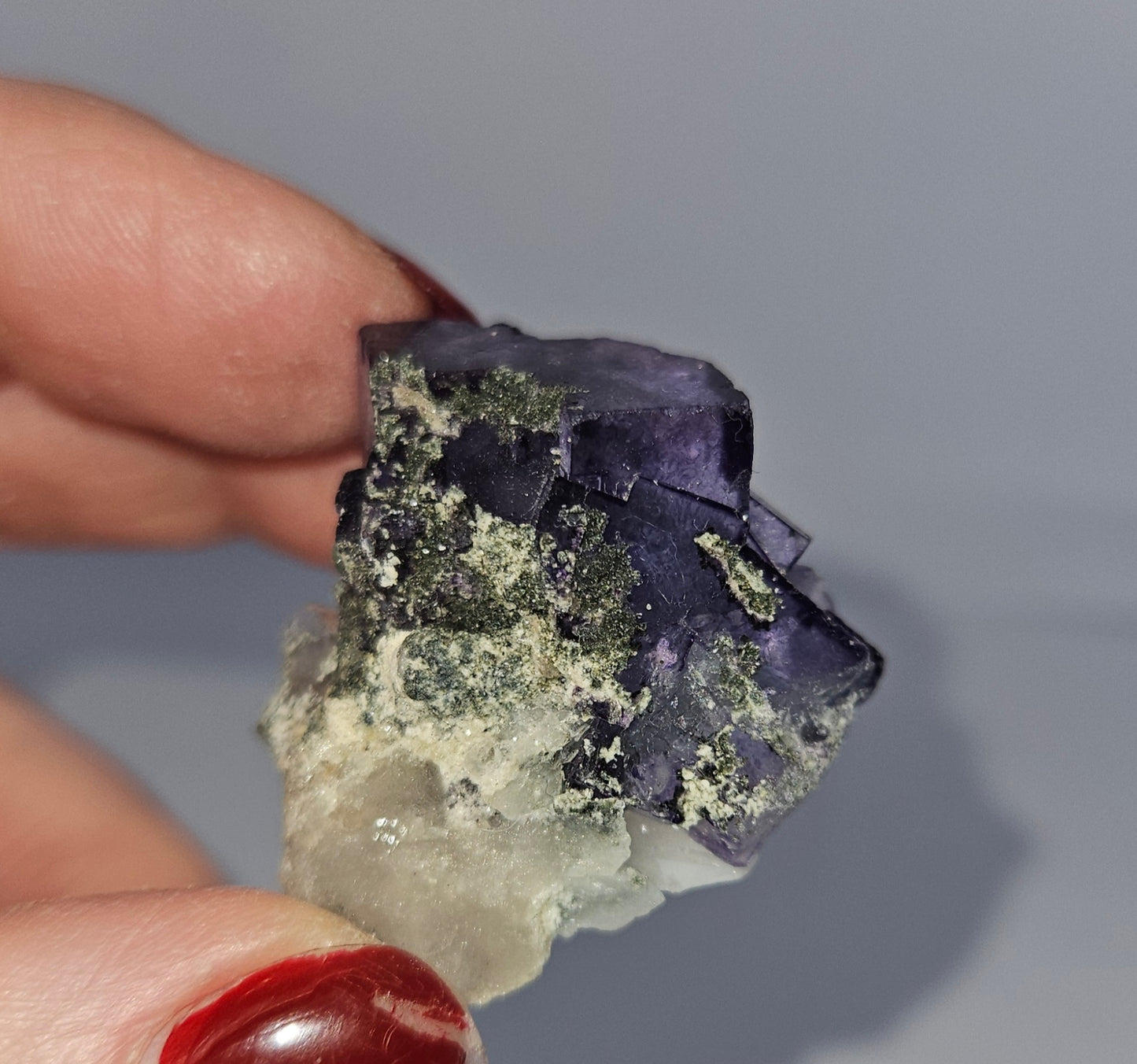 YGX fluorite specimen