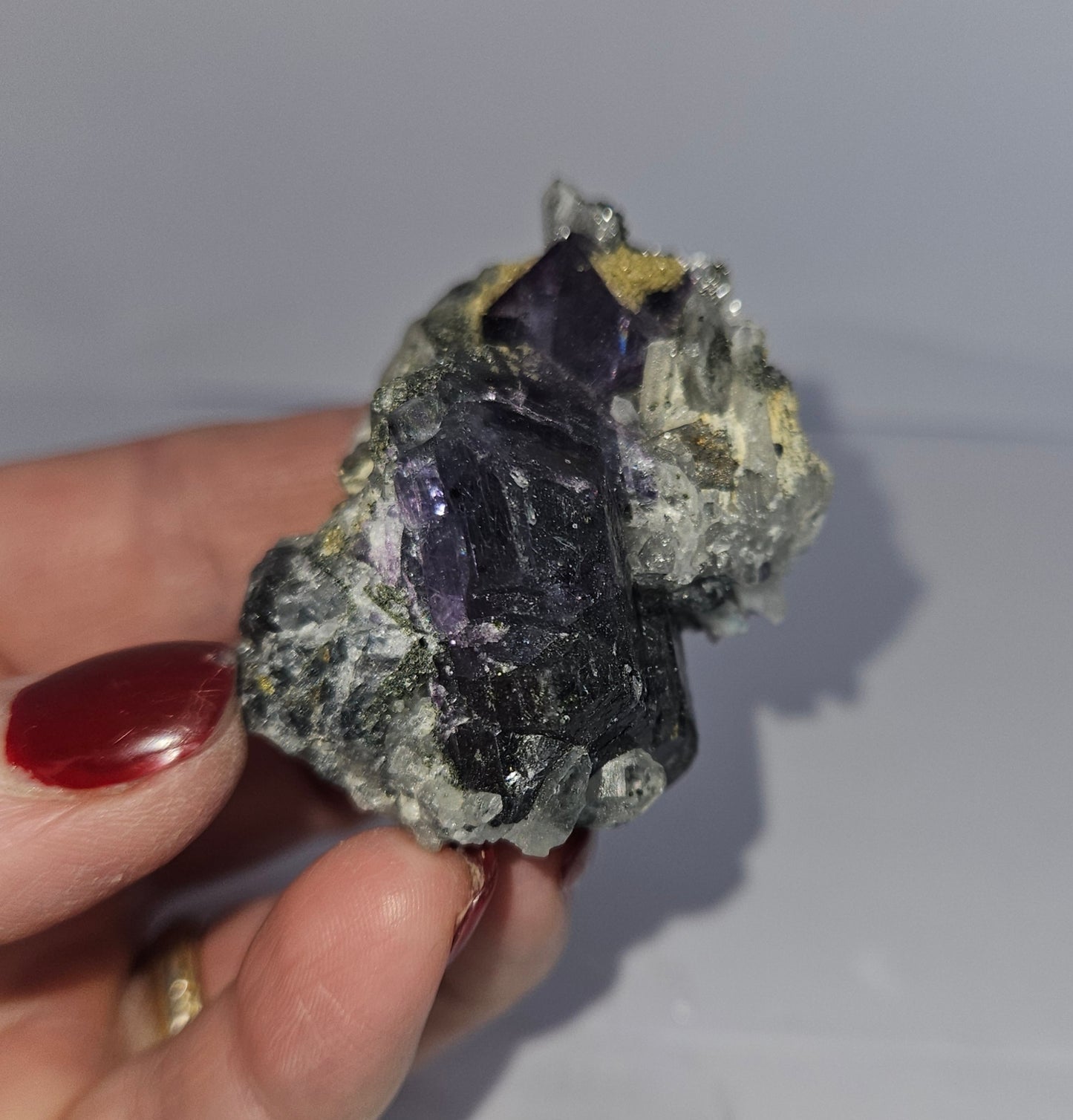 YGX fluorite specimen