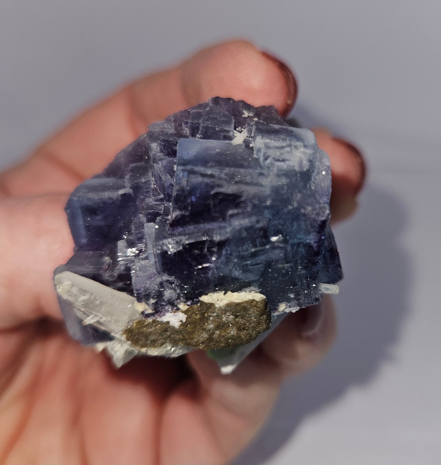 YGX fluorite specimen