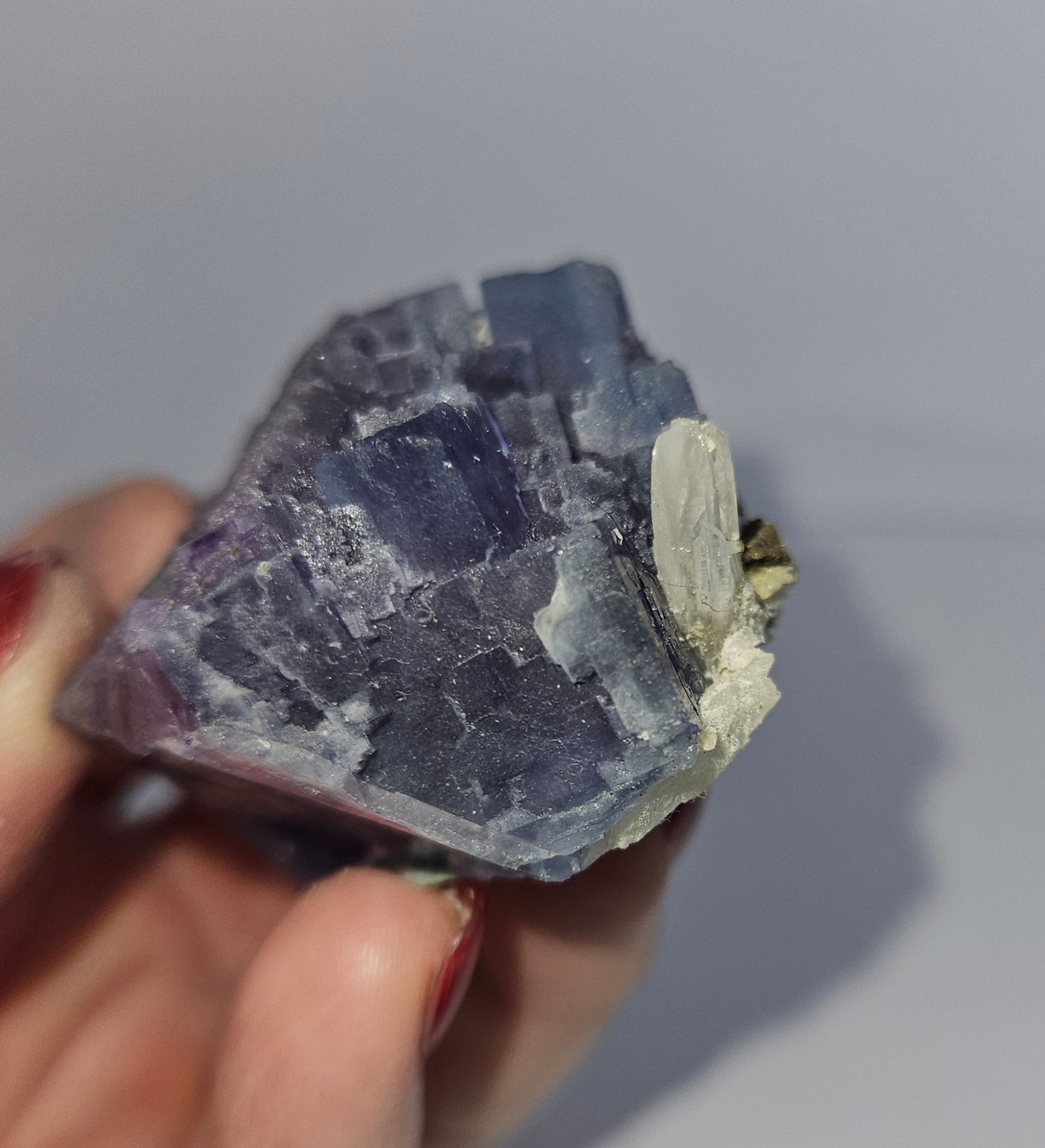 YGX fluorite specimen