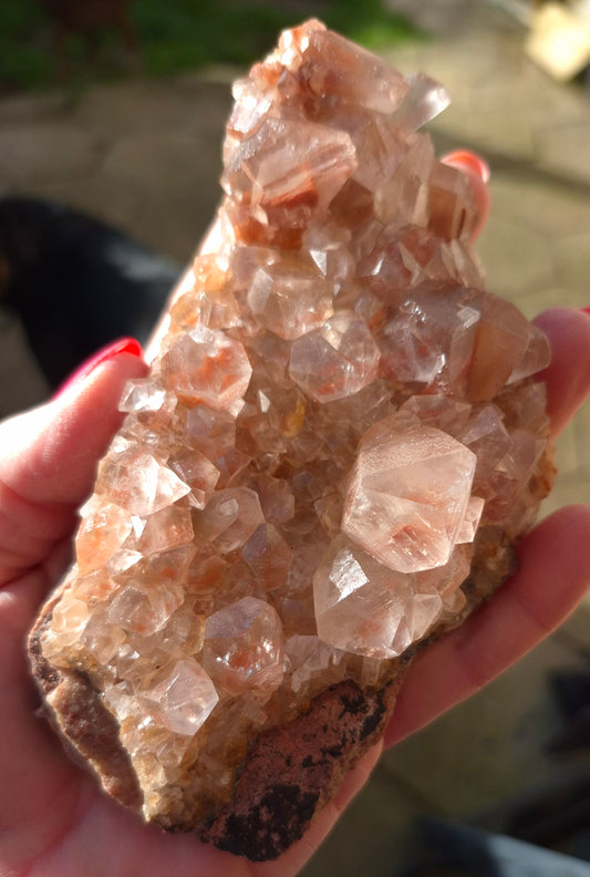 Red shadow quartz