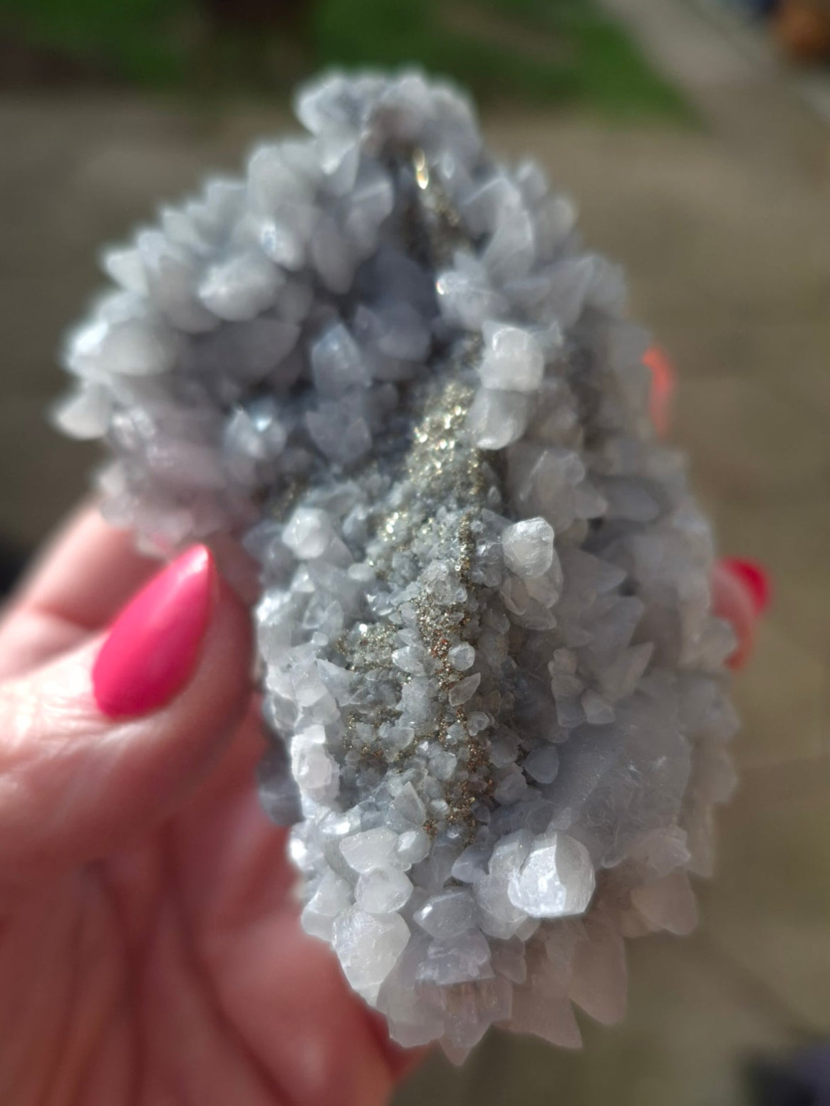 Phantom calcite with pyrite