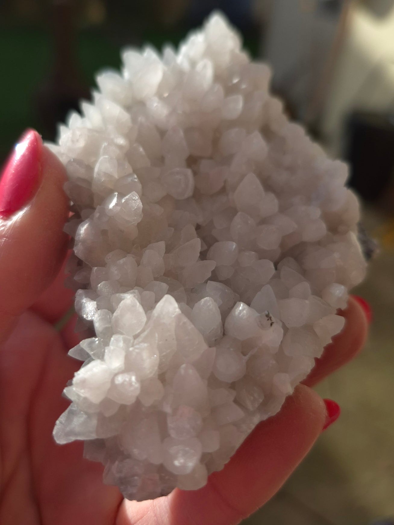 Phantom calcite